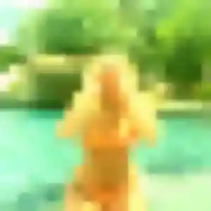 Rejoins Anna, 19 ans à Geneston en privé