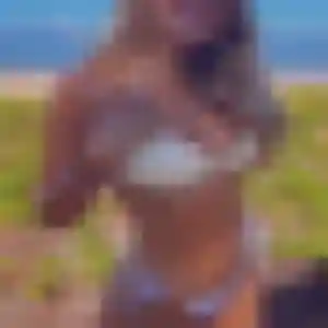 Anais, 26 ans, en ligne à Laval pour une rencontre coquine