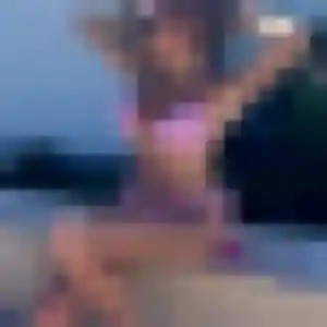 Rencontre Aisha, 19 ans à Montval-sur-Loir en privé
