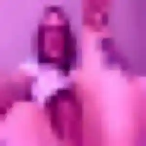 Anne-Charlotte, 33 ans, en ligne à Saint-Léger-sous-Cholet pour un rencontre coquine