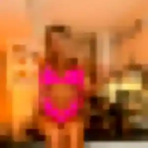 Photo sexy de Laura, 19 ans à Val d'Erdre-Auxence - rencontre sans lendemain
